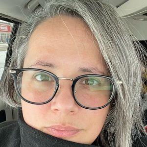 Meet your Posher, Laura